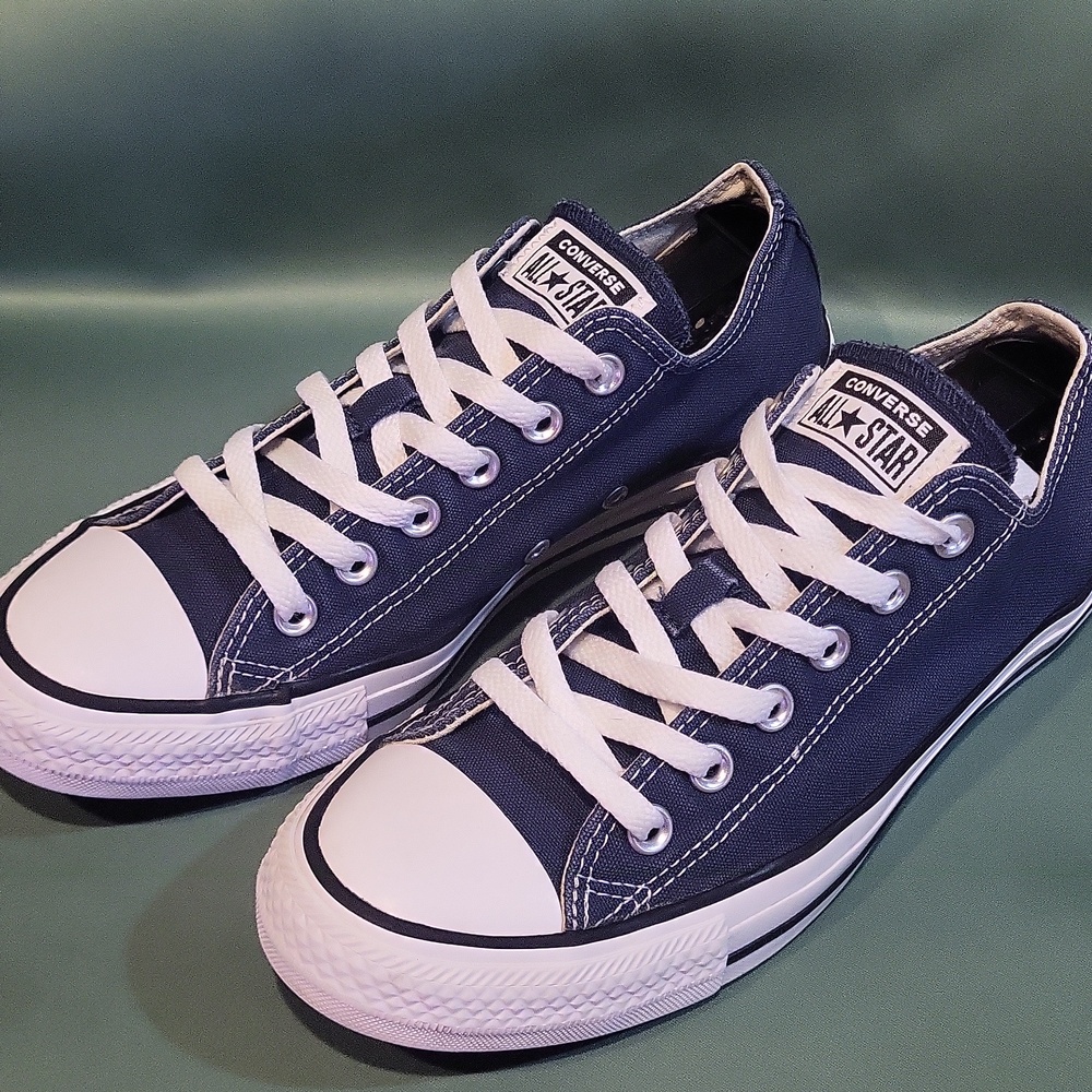 Navy Blue Converse Size 9 Womens